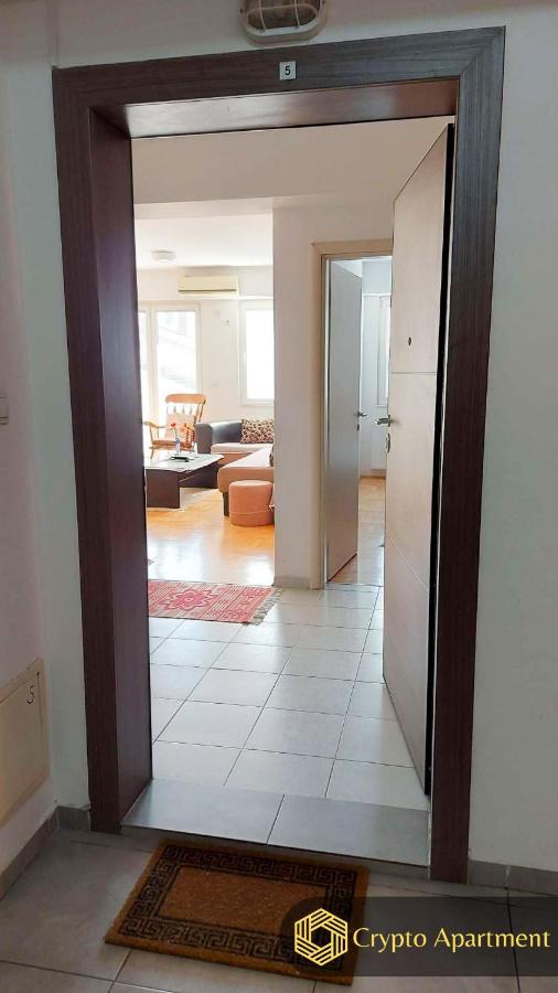 Crypto Apartment Skopje Exteriör bild